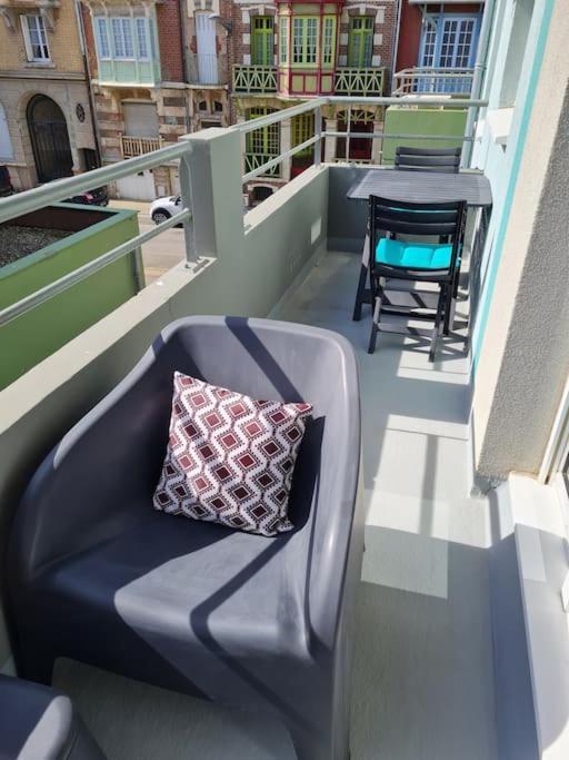 Trimaran Studio 10 Metres De La Plage Avec Balcon/Terrasse Mers-les-Bains Exterior photo