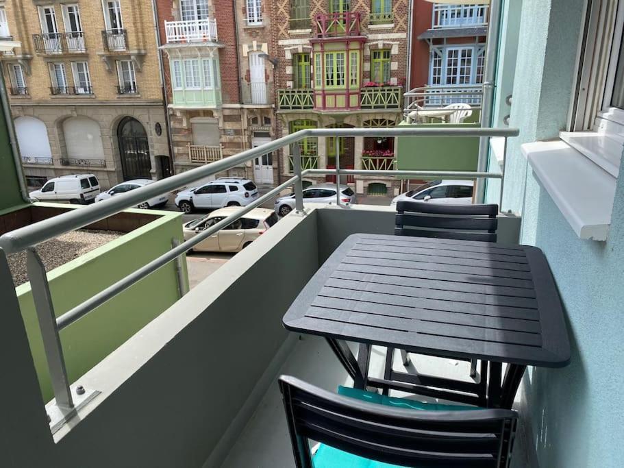 Trimaran Studio 10 Metres De La Plage Avec Balcon/Terrasse Mers-les-Bains Exterior photo